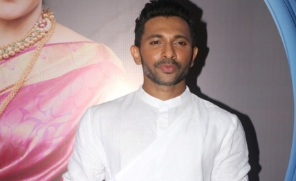 Terence Lewis20180906132401_l